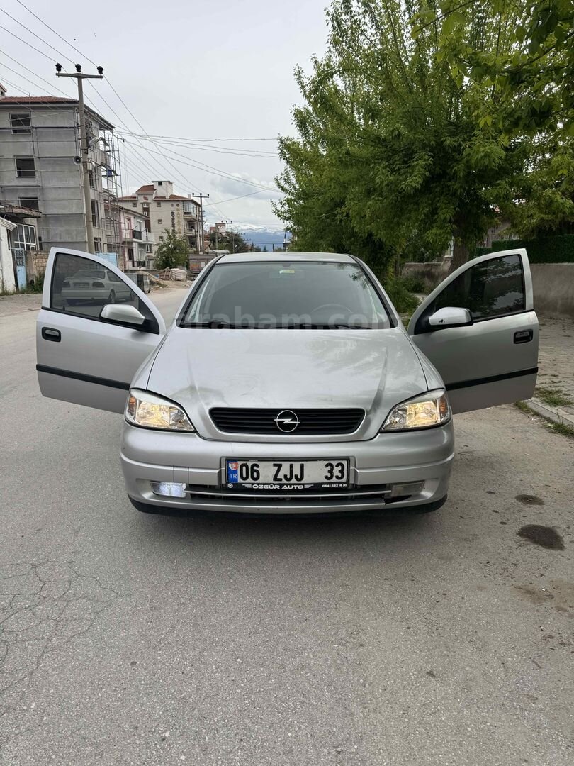 Galeriden Opel Astra 1.6 Comfort 2006 Model Afyonkarahisar 269.000 km Gri 1