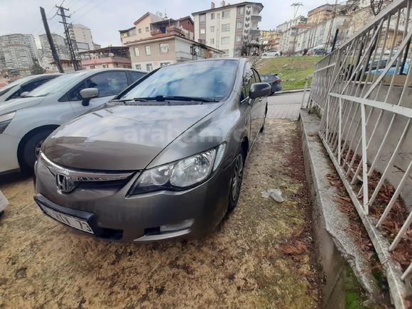 Sahibinden Honda Civic 1.6i VTEC Dream 2009 Model