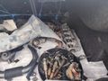 Conta nedeniyle üst kapak sökülmüş durumda...