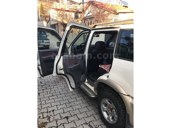 Avcıdan Nissan Terrano