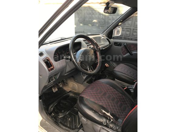 Avcıdan Nissan Terrano