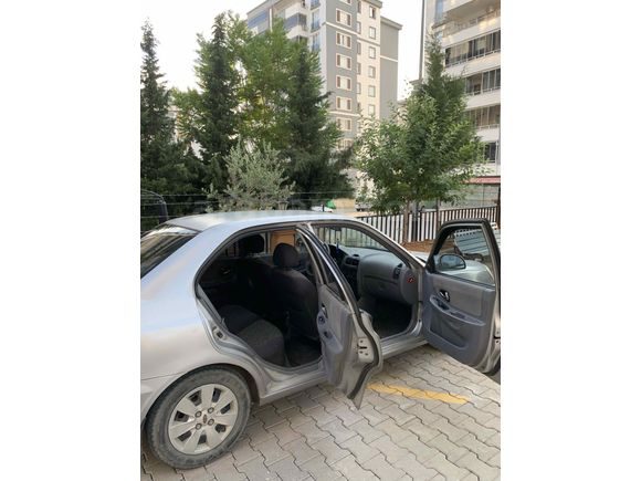 Sahibinden Hyundai Accent 1.6 Admire 2005 Model 