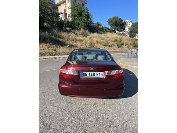 Sahibinden Honda Civic 1.6i VTEC Eco Elegance 2015 Model 