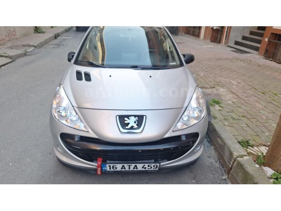 Sahibinden Peugeot 206+ 1.4 Urban Move 2012 Model