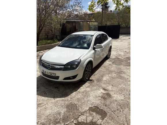 Sahibinden Opel Astra 1.6 Enjoy 111.Yıl 2012 Model 