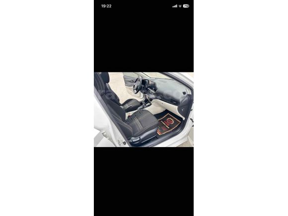 Sahibinden Hyundai i20 1.4 MPI Style Plus 2021 Model 