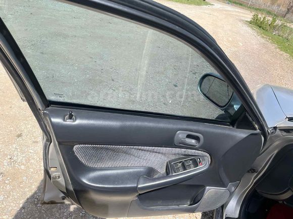 Sahibinden Honda Civic 1.4 i S 1998 Model 