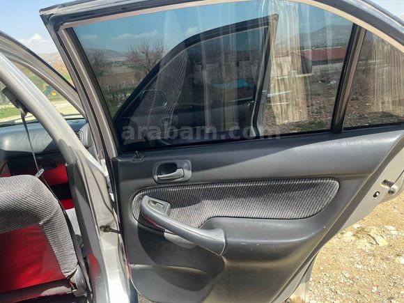 Sahibinden Honda Civic 1.4 i S 1998 Model 