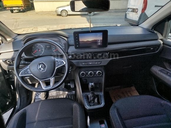 Sahibinden Renault Taliant 1.0 T Touch 2021 Model