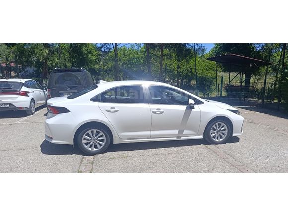 SAHİBİNDEN TEMİZ COROLLA