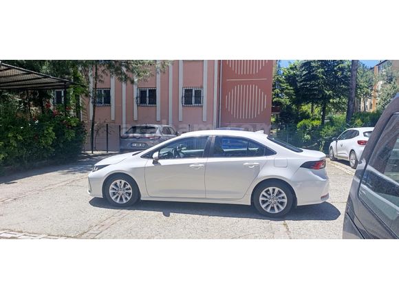 SAHİBİNDEN TEMİZ COROLLA