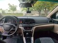  Hyundai Elantra 1.6 D-CVVT Style 2016 Model 