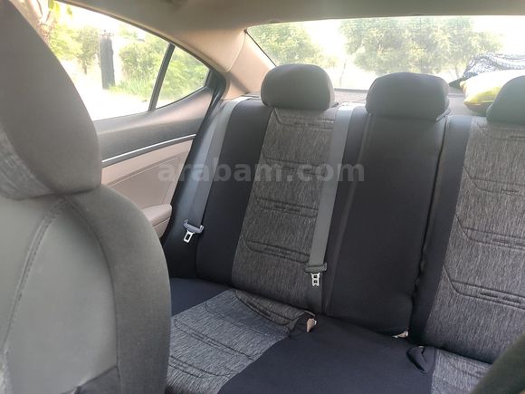  Hyundai Elantra 1.6 D-CVVT Style 2016 Model 