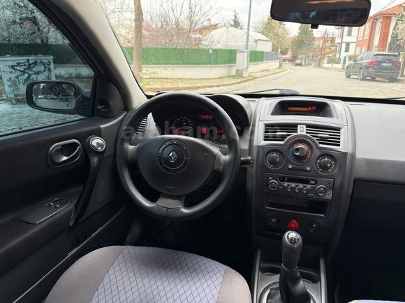 Sahibinden Renault Megane 1.6 Authentique 2004 Model