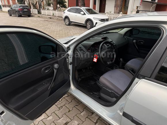 Sahibinden Renault Megane 1.6 Authentique 2004 Model