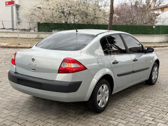 Sahibinden Renault Megane 1.6 Authentique 2004 Model