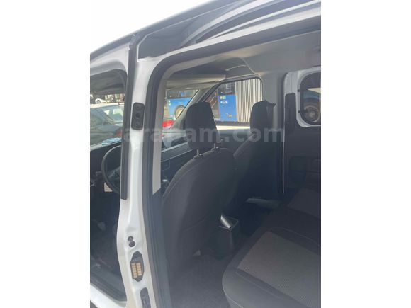 Sahibinden Ford Tourneo Courier 1.5 EcoBlue Deluxe 2024 Model 