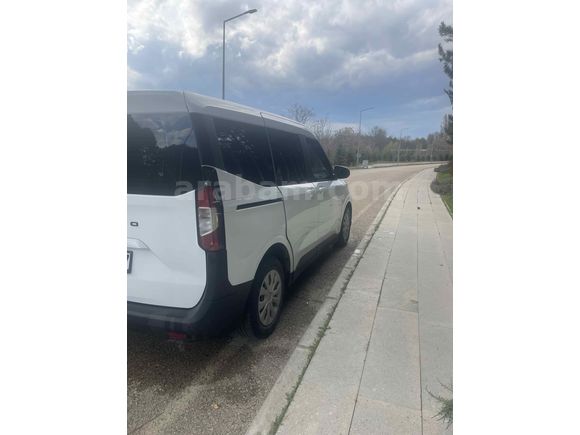 Sahibinden Ford Tourneo Courier 1.5 EcoBlue Deluxe 2024 Model 