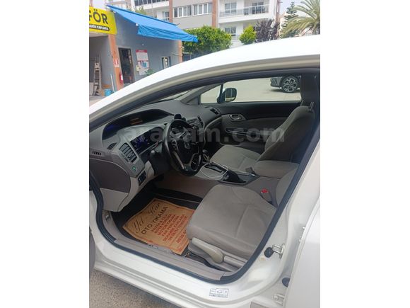 Sahibinden Honda Civic 1.6i VTEC Dream 2012 Model
