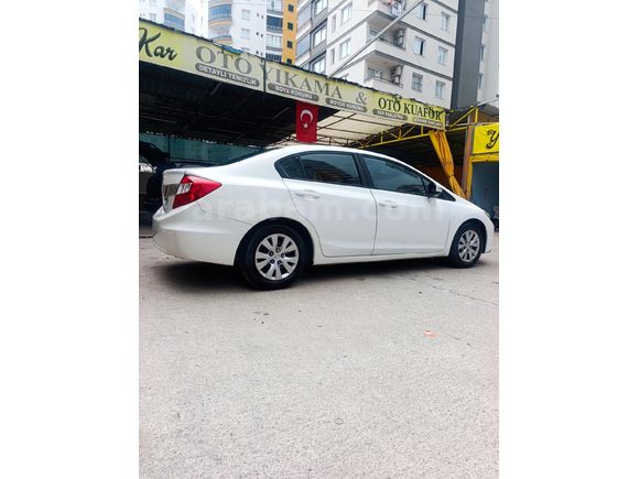 Sahibinden Honda Civic 1.6i VTEC Dream 2012 Model