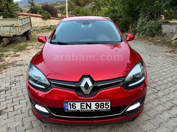 Sahibinden Renault Megane 1.6 Touch Plus 2015 Model  88.000 km Kırmızı