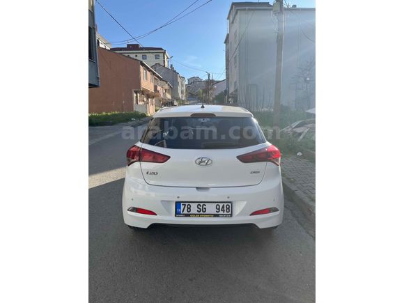 2 nci sahibinden temiz  İ20