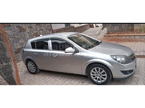 Sahibinden Opel Astra 1.6 Essentia konfor 2012 Model  197.000 km Gri