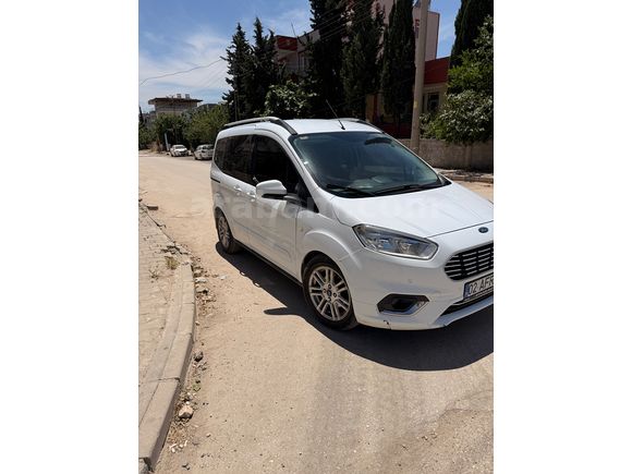 Sahibinden Ford Tourneo Courier 1.5 TDCi Titanium Plus 2019 Model 