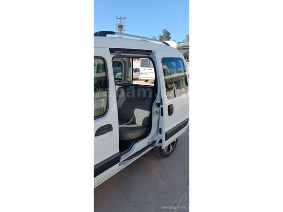 Sahibinden Renault Kangoo Multix 1.5 dCi Authentique 2006 Model  245.000 km Beyaz