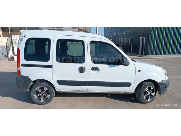 Sahibinden Renault Kangoo Multix 1.5 dCi Authentique 2006 Model  245.000 km Beyaz