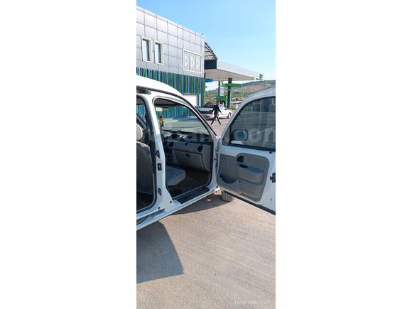 Sahibinden Renault Kangoo Multix 1.5 dCi Authentique 2006 Model  245.000 km Beyaz