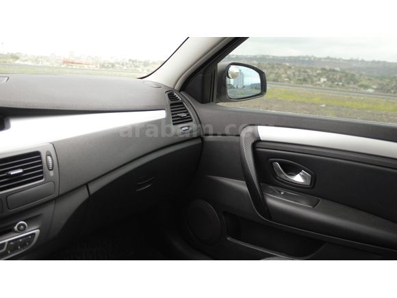 Sahibinden Renault Laguna 2.0 dCi Dynamique GT 2008 Model 