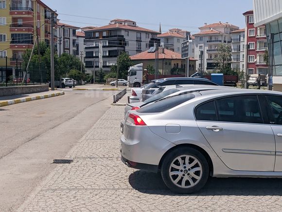 Sahibinden Renault Laguna 2.0 dCi Dynamique GT 2008 Model 