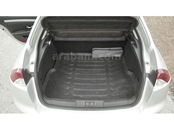 Sahibinden Renault Laguna 2.0 dCi Dynamique GT 2008 Model 