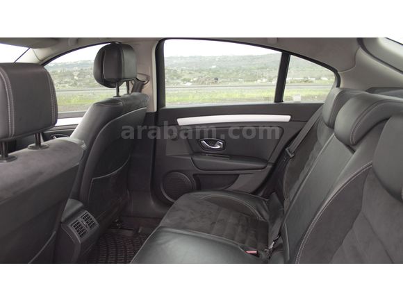 Sahibinden Renault Laguna 2.0 dCi Dynamique GT 2008 Model 