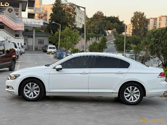 FIRSAT ARACI TERTEMİZ 207.000 KM PASSAT