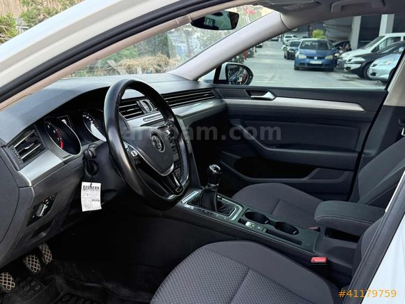 FIRSAT ARACI TERTEMİZ 207.000 KM PASSAT