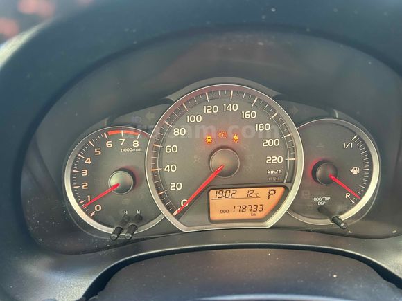Sahibinden Toyota Yaris 1.33 Style 2013 Model  180.000 km Kırmızı