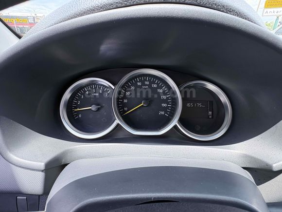 Sahibinden Renault Symbol 1.0 SCe Touch 2017 Model  165.000 km Beyaz