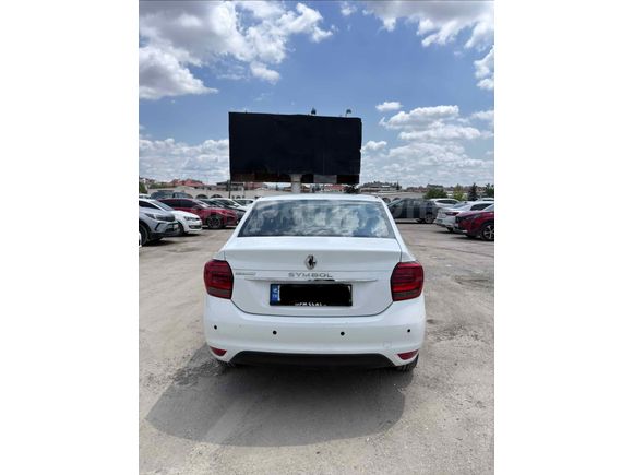 Sahibinden Renault Symbol 1.0 SCe Touch 2017 Model  165.000 km Beyaz
