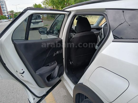 Sahibinden Peugeot 2008 1.5 BlueHDI Active Skypack 2022 Model 
