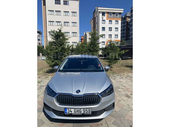 Sahibinden Skoda Fabia 1.0 TSI Elite 2023 Model 