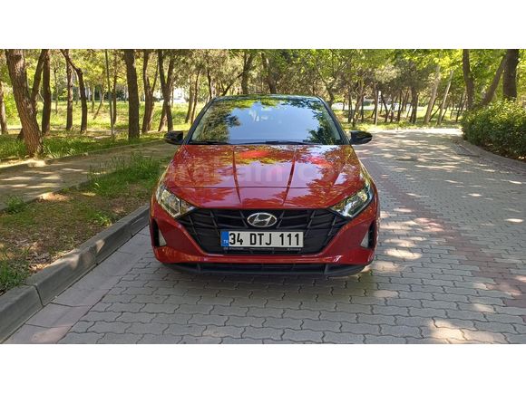 Sahibinden Hyundai i20 1.4 MPI Style Design 2020 Model İstanbul 45.000 km Kırmızı