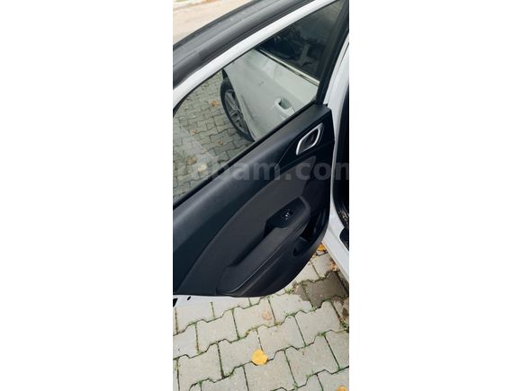 Sahibinden Kia Ceed 1.4 Cool 2019 Model 104000 km Beyaz