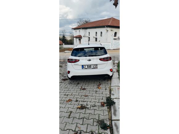 Sahibinden Kia Ceed 1.4 Cool 2019 Model 104000 km Beyaz