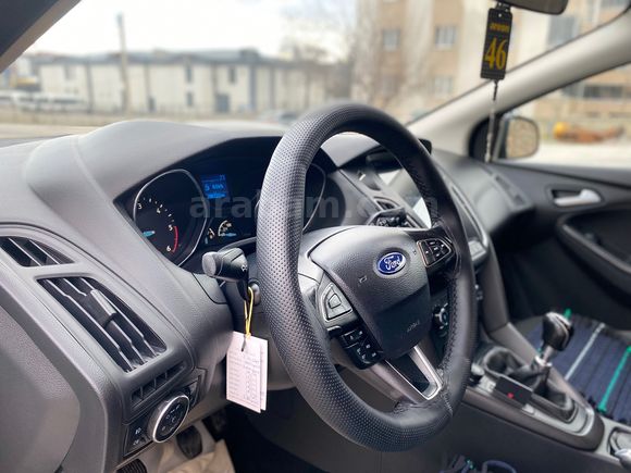Hatasız boyasız tramersiz 2017 ford focus
