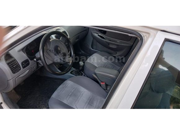 Sahibinden Hyundai Accent 1.6 Admire 2006 Model 4 silindir dohc motor