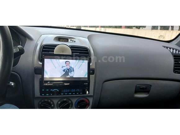 Sahibinden Hyundai Accent 1.6 Admire 2006 Model 4 silindir dohc motor