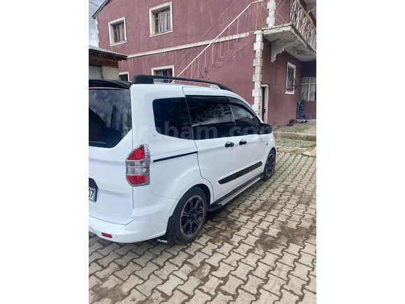 Sahibinden Ford Tourneo Courier 1.5 TDCi Journey Titanium Plus 2022 Model 