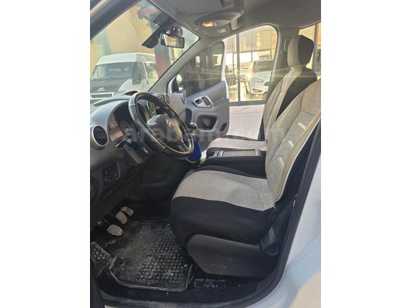 CİTROËN BERLİNGO 1.6 HDİ 92 HP
MULTİPACE PAKET 
2017 MODEL//212 BİNDE
